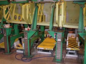 l adjustable height work stations